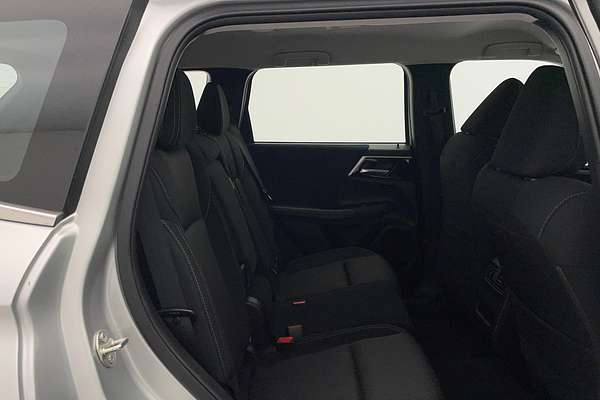 2022 Mitsubishi Outlander ES ZM