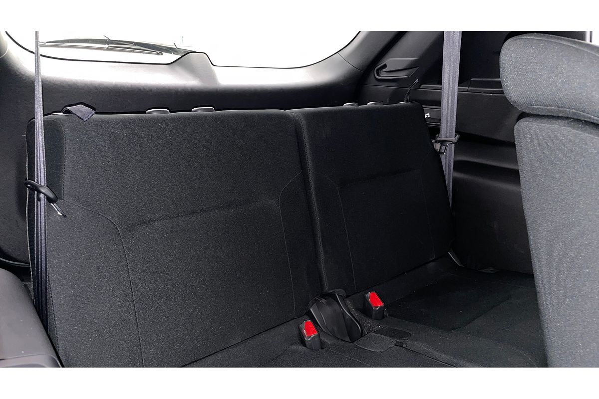 2022 Mitsubishi Outlander ES ZM