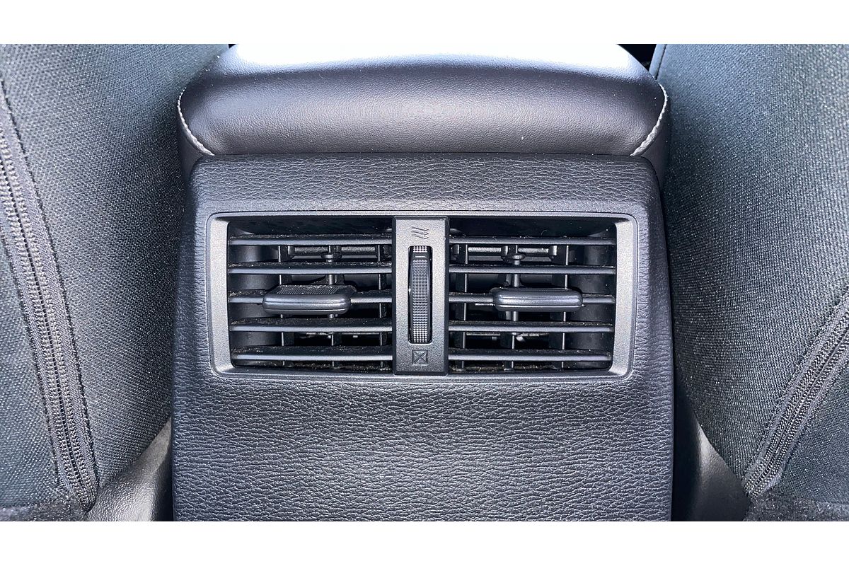 2022 Mitsubishi Outlander ES ZM