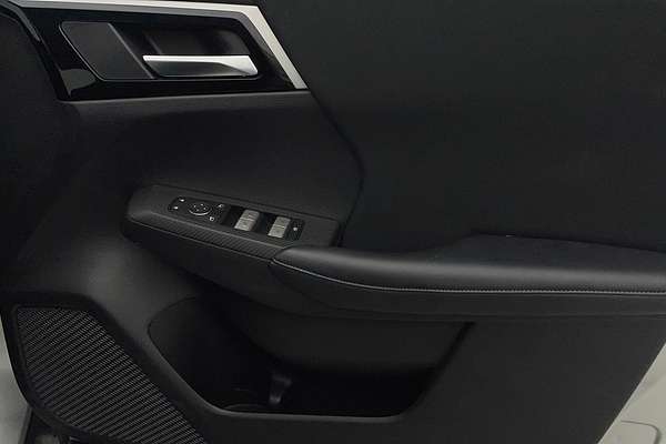 2022 Mitsubishi Outlander ES ZM