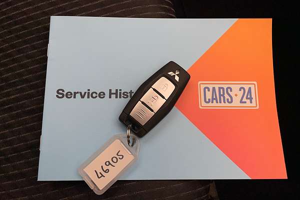 2022 Mitsubishi Outlander ES ZM