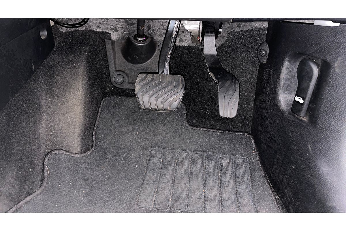 2022 Mitsubishi Outlander ES ZM