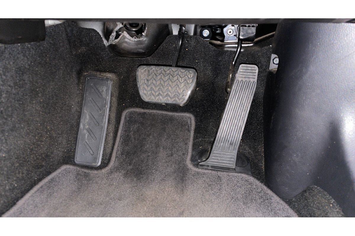 2022 Toyota Camry Ascent AXVH70R