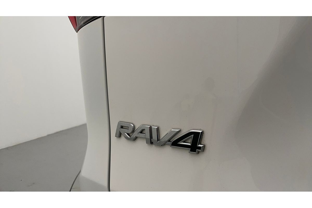 2020 Toyota RAV4 GX AXAH54R