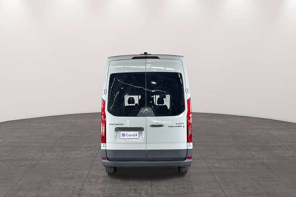 2022 LDV Deliver 9 MWB Mid Roof