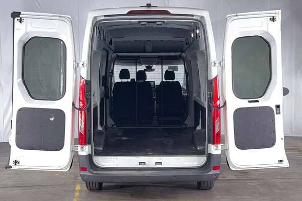 2022 LDV Deliver 9 MWB Mid Roof