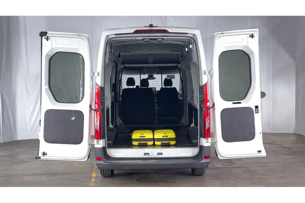 2022 LDV Deliver 9 MWB Mid Roof