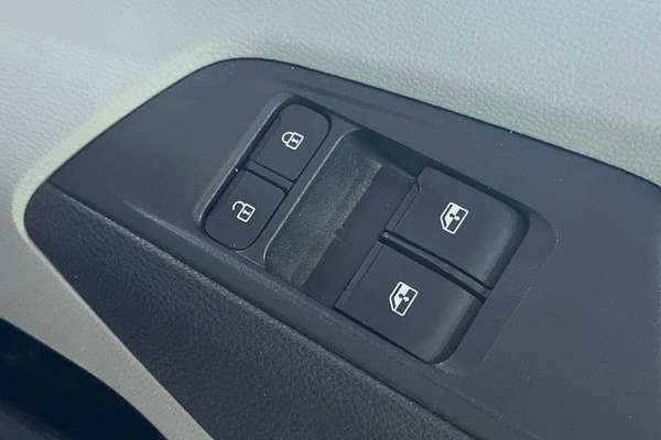 2022 LDV Deliver 9 MWB Mid Roof