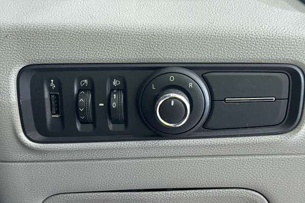 2022 LDV Deliver 9 MWB Mid Roof