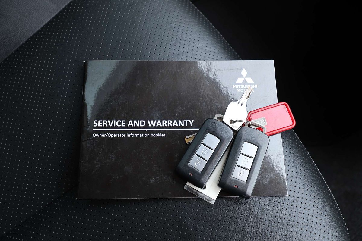 2021 Mitsubishi Triton GSR MR 4X4