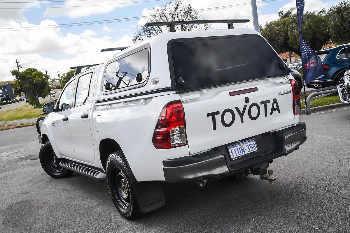 2018 Toyota Hilux SR GUN126R 4X4
