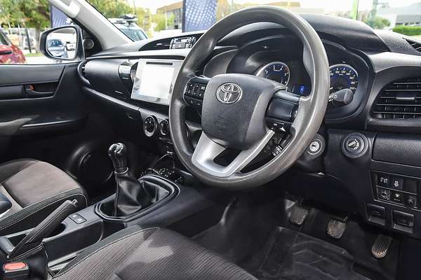 2018 Toyota Hilux SR GUN126R 4X4