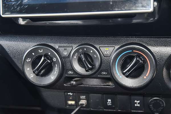 2018 Toyota Hilux SR GUN126R 4X4