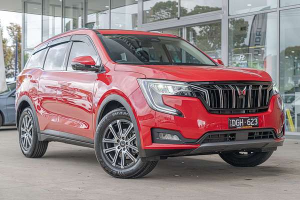 2024 Mahindra XUV700 AX7L