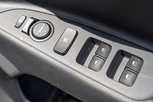 2025 Kia Stonic Sport YB