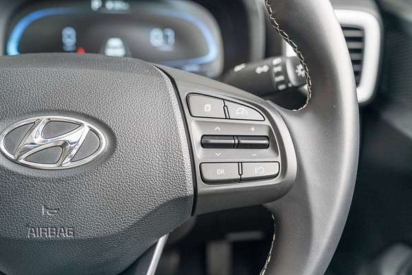 2024 Hyundai Venue Elite QX.V5