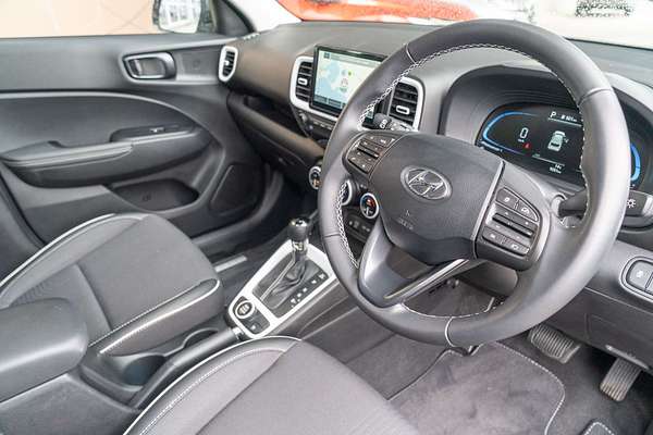 2024 Hyundai Venue Elite QX.V5