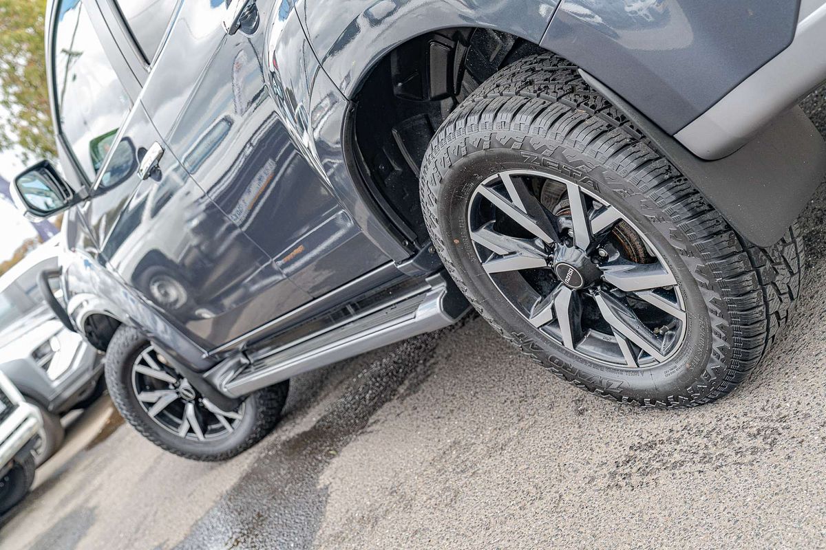 2021 Isuzu MU-X LS-U