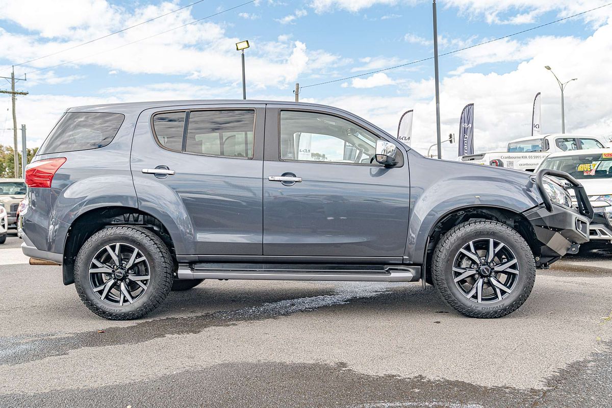 2021 Isuzu MU-X LS-U