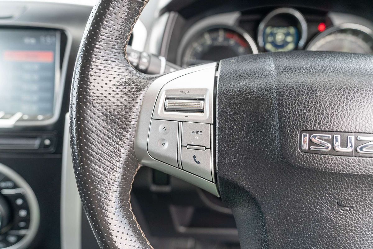 2021 Isuzu MU-X LS-U