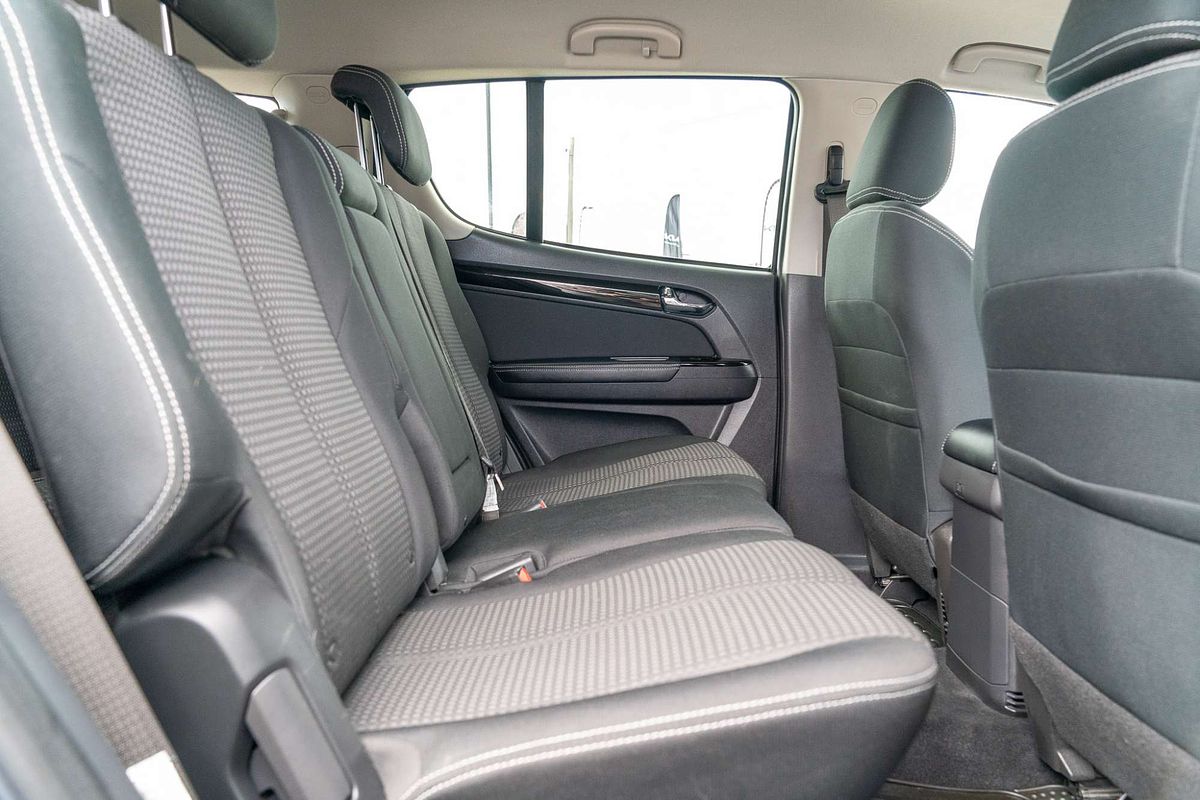 2021 Isuzu MU-X LS-U