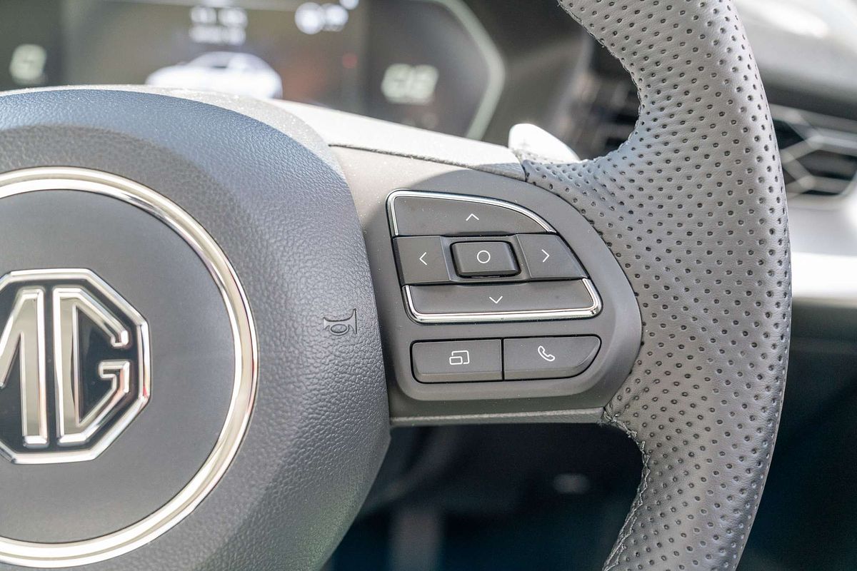 2025 MG MG5 Essence