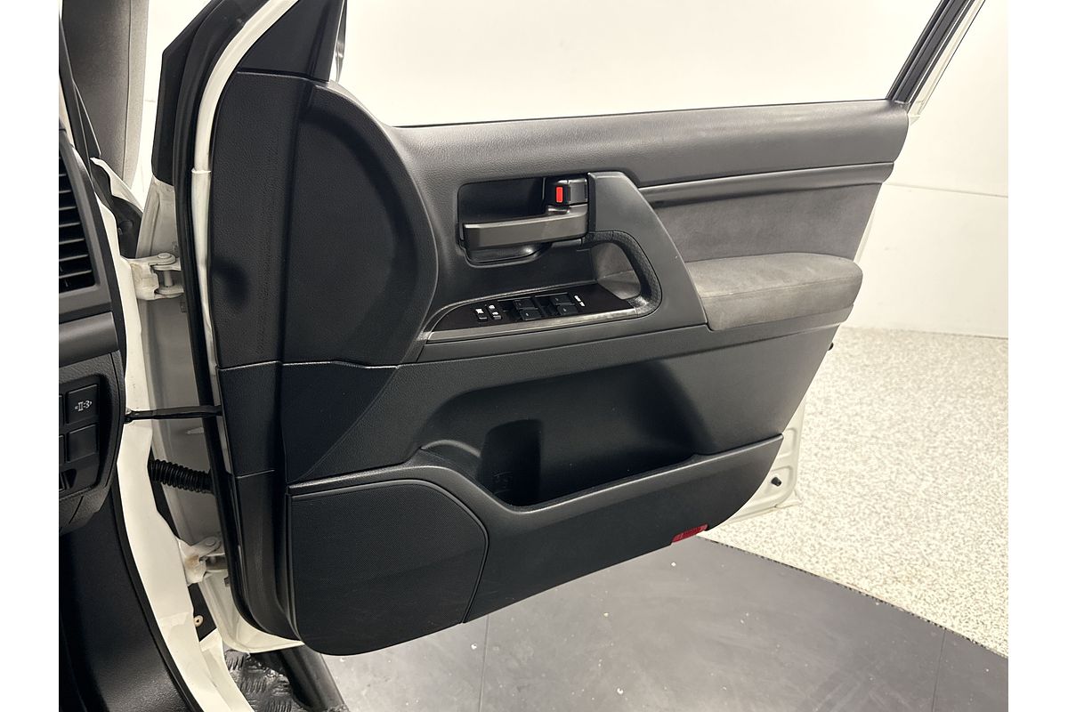 2020 Toyota Landcruiser GXL VDJ200R