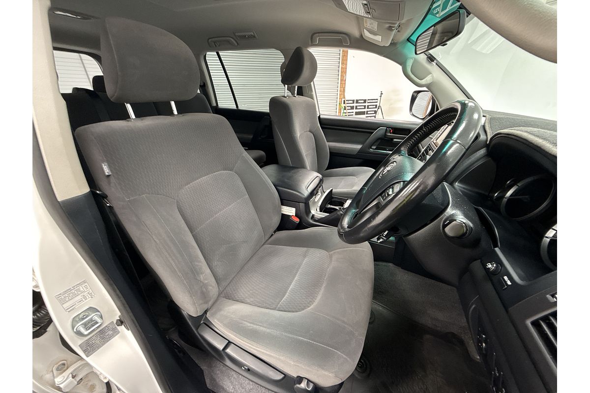 2020 Toyota Landcruiser GXL VDJ200R