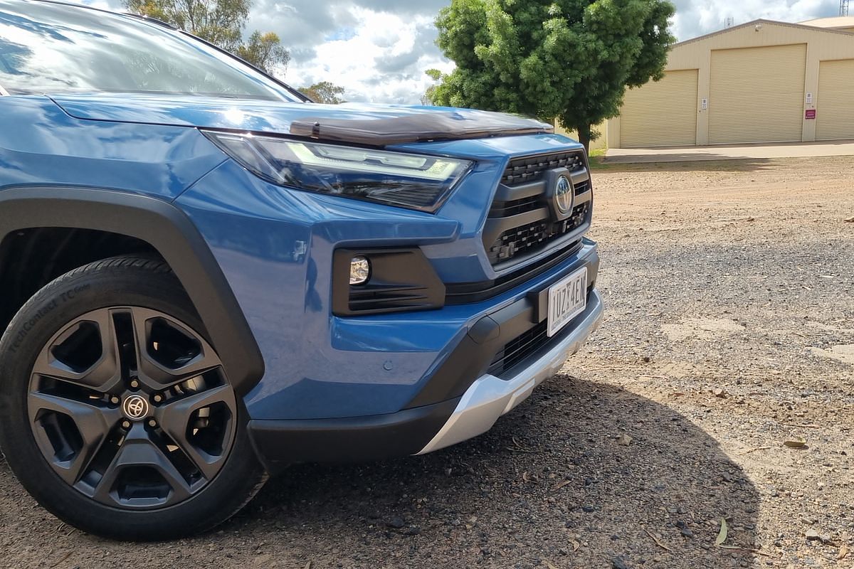 2021 Toyota RAV4 Edge AXAH54R