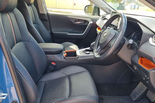 2021 Toyota RAV4 Edge AXAH54R