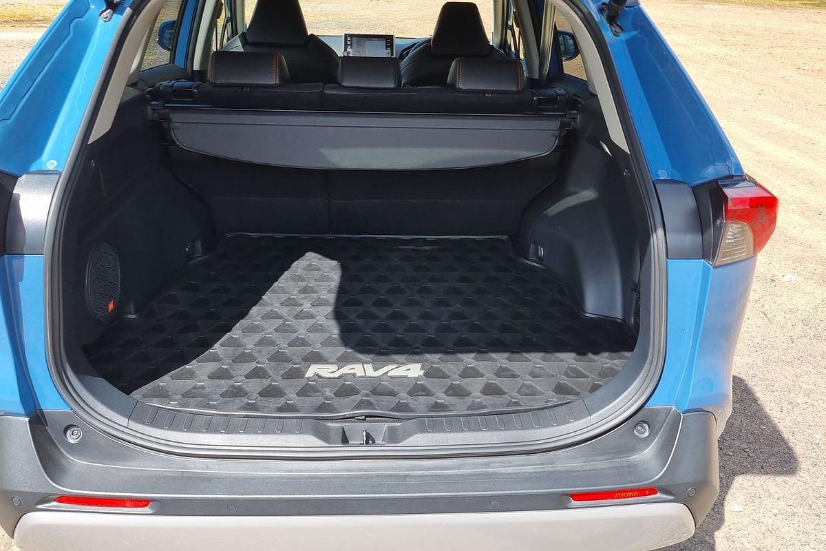 2021 Toyota RAV4 Edge AXAH54R