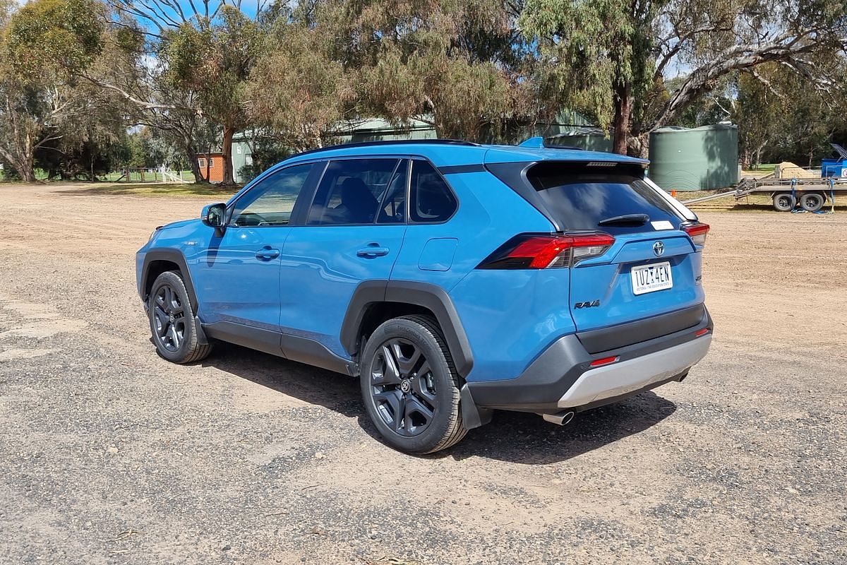 2021 Toyota RAV4 Edge AXAH54R