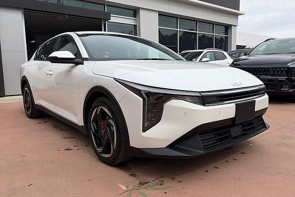 2025 Kia K4 Sport CL4m
