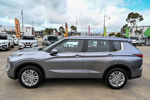 2022 Mitsubishi Outlander ES ZM