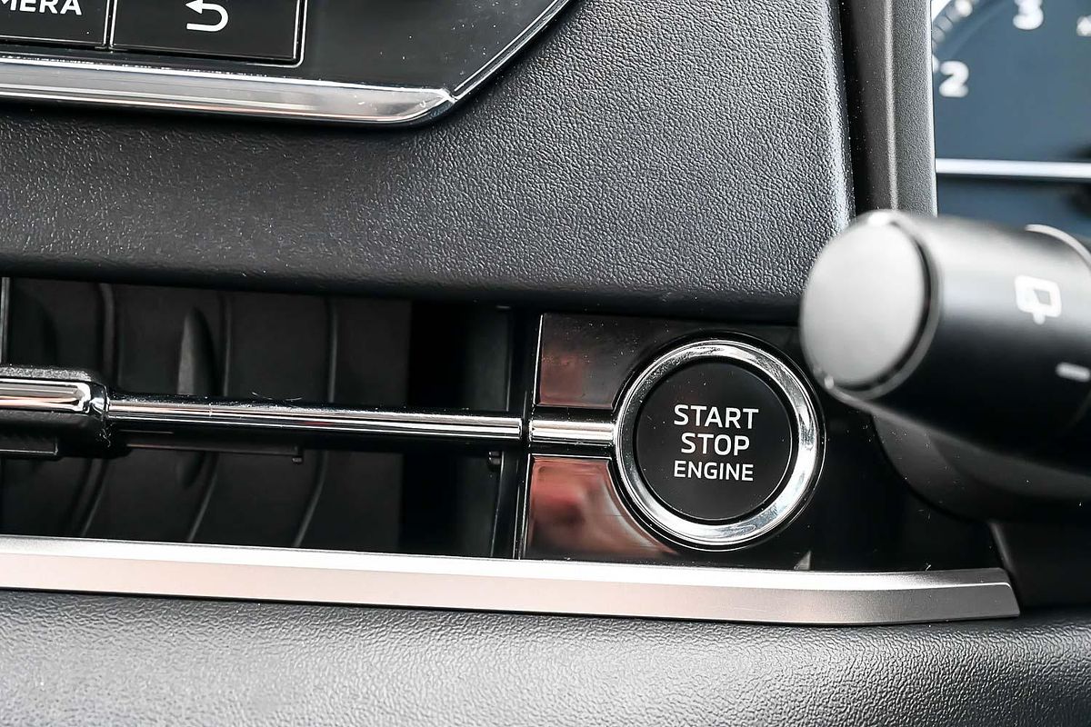 2022 Mitsubishi Outlander ES ZM