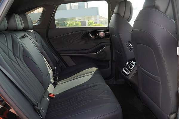 2025 Omoda Omoda 9 Virtue