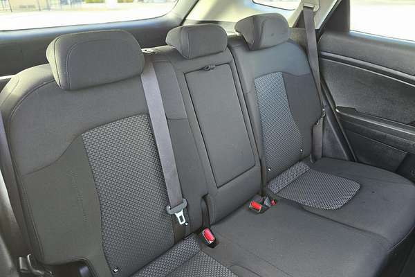 2022 Kia Sportage S NQ5