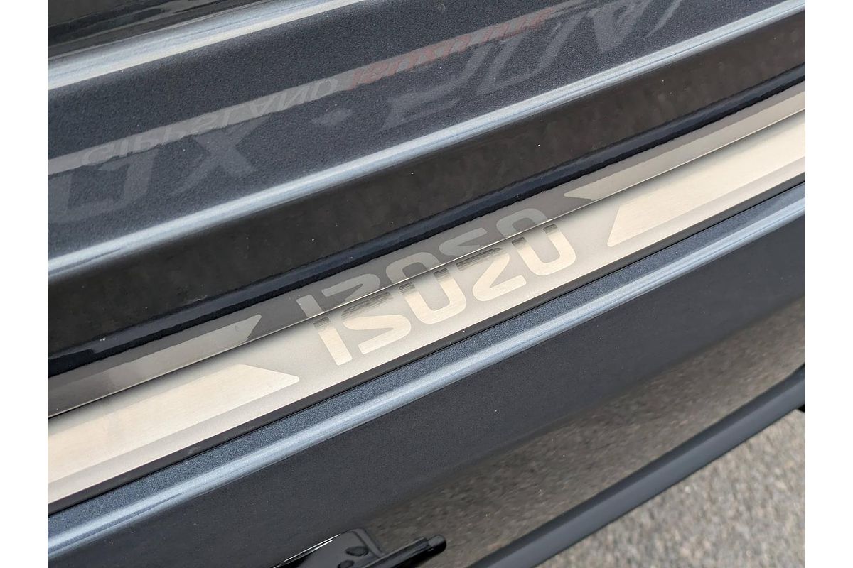 2025 Isuzu MU-X LS-M