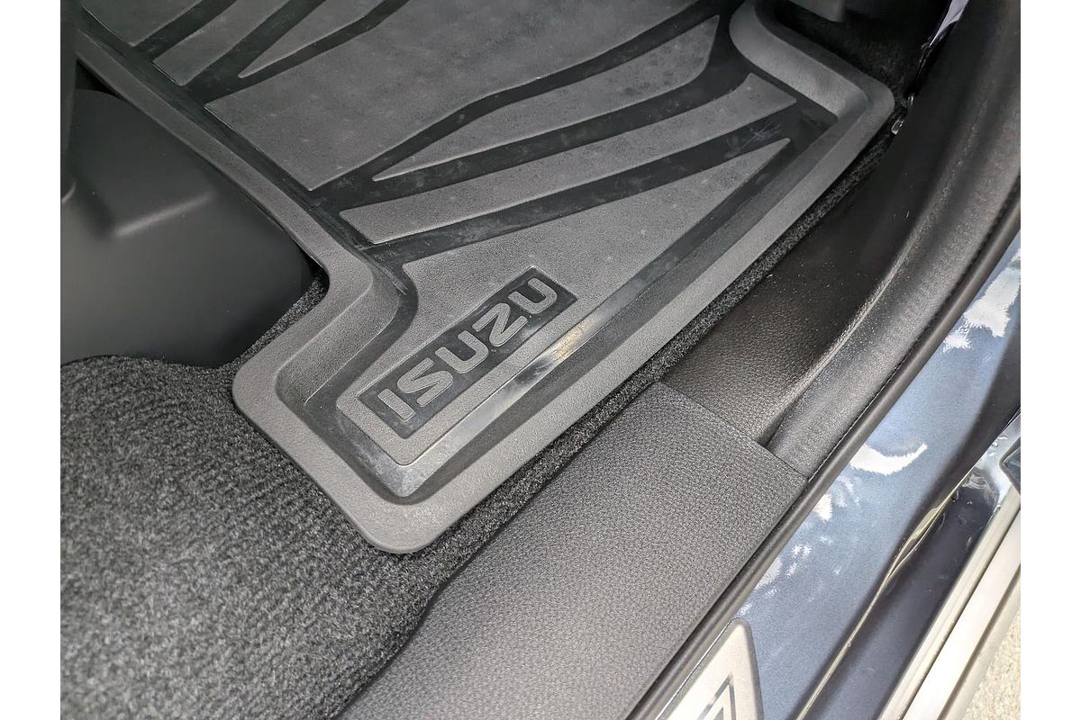 2025 Isuzu MU-X LS-M