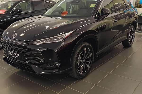 2025 MG HS Essence AS33