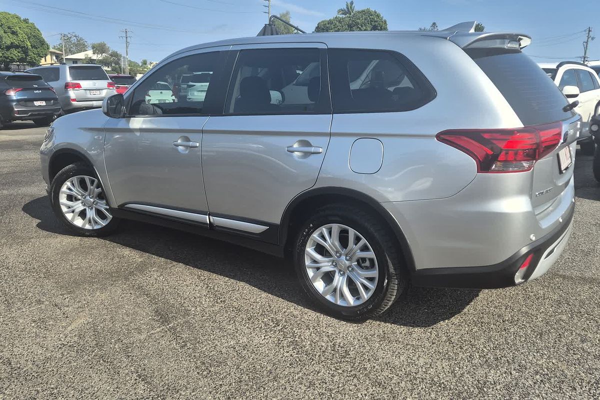 2021 Mitsubishi Outlander ES ZL