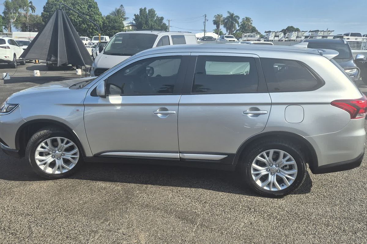 2021 Mitsubishi Outlander ES ZL