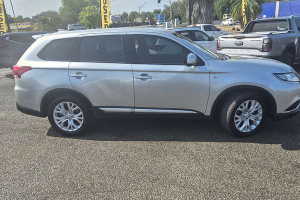 2021 Mitsubishi Outlander ES ZL