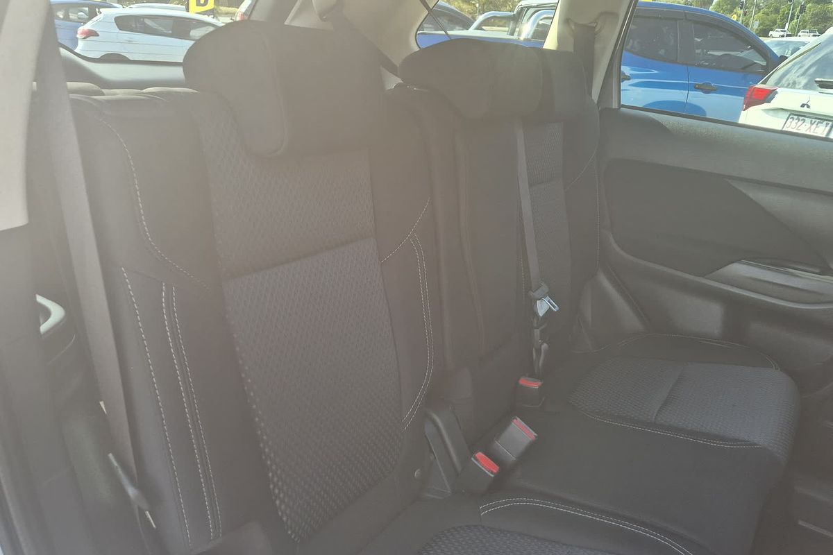 2021 Mitsubishi Outlander ES ZL