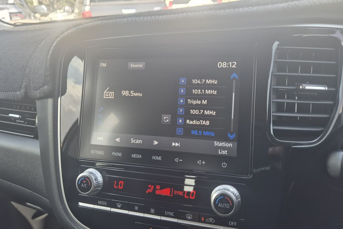2021 Mitsubishi Outlander ES ZL
