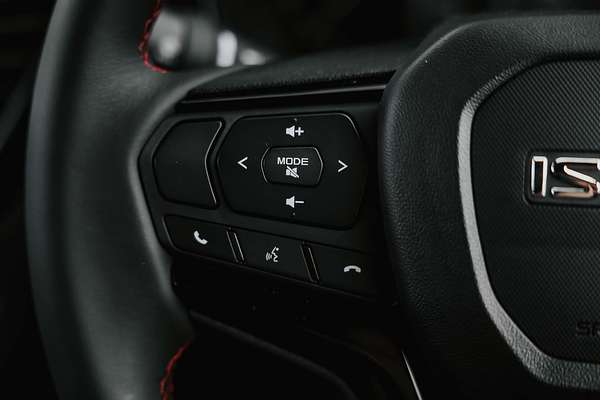 2025 Isuzu D-MAX X-TERRAIN  4X4