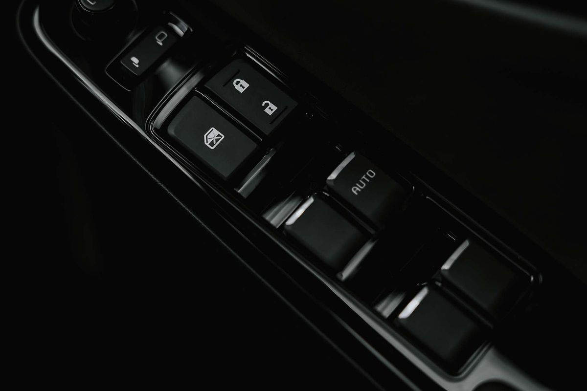 2025 Isuzu D-MAX X-TERRAIN  4X4