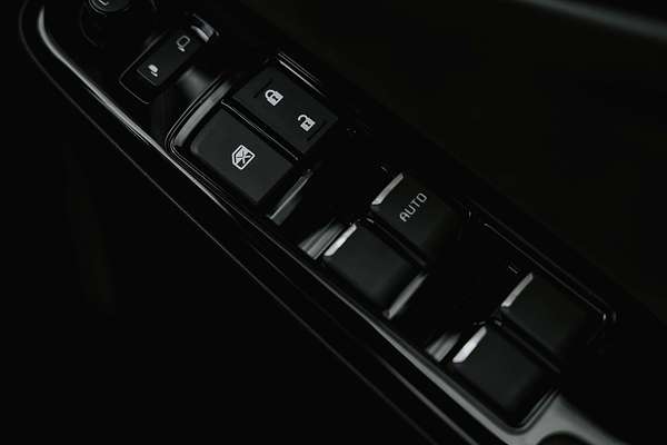 2025 Isuzu D-MAX X-TERRAIN  4X4