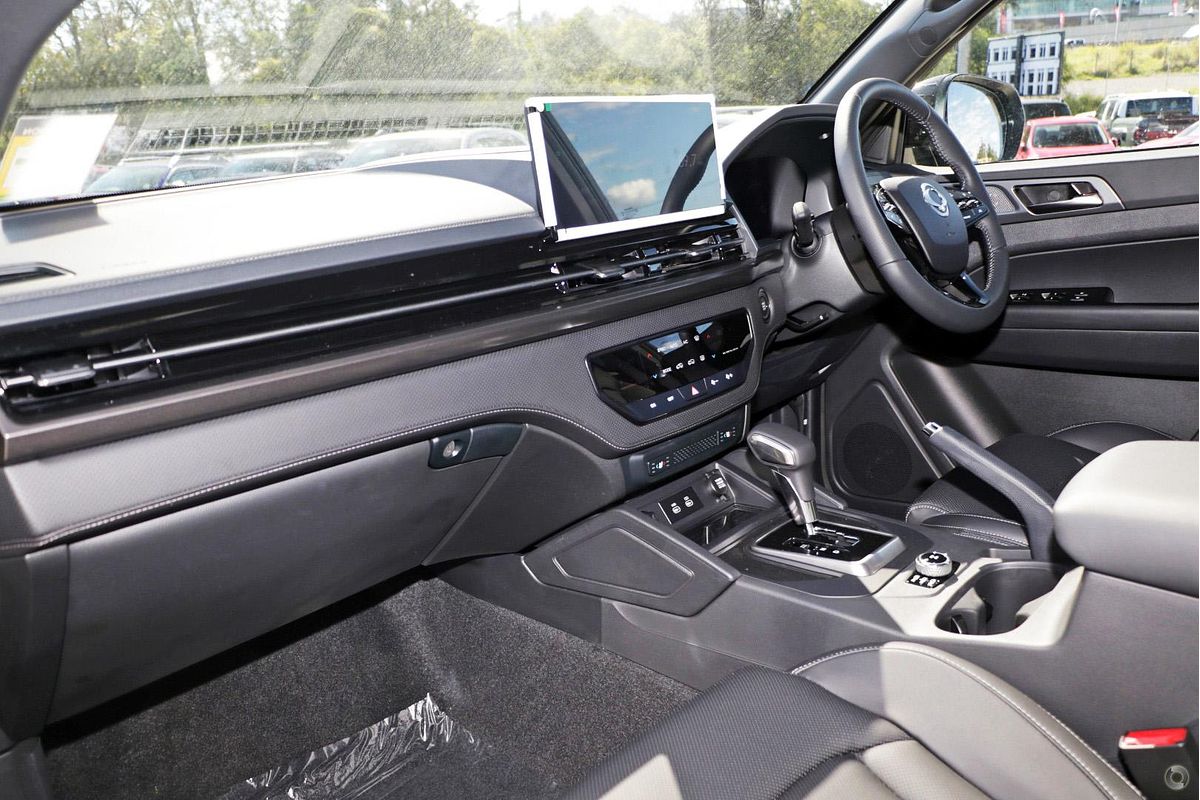 2025 KGM Musso Ultimate Q261 4X4