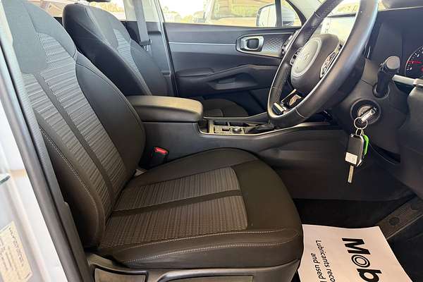 2022 Kia Sorento S MQ4